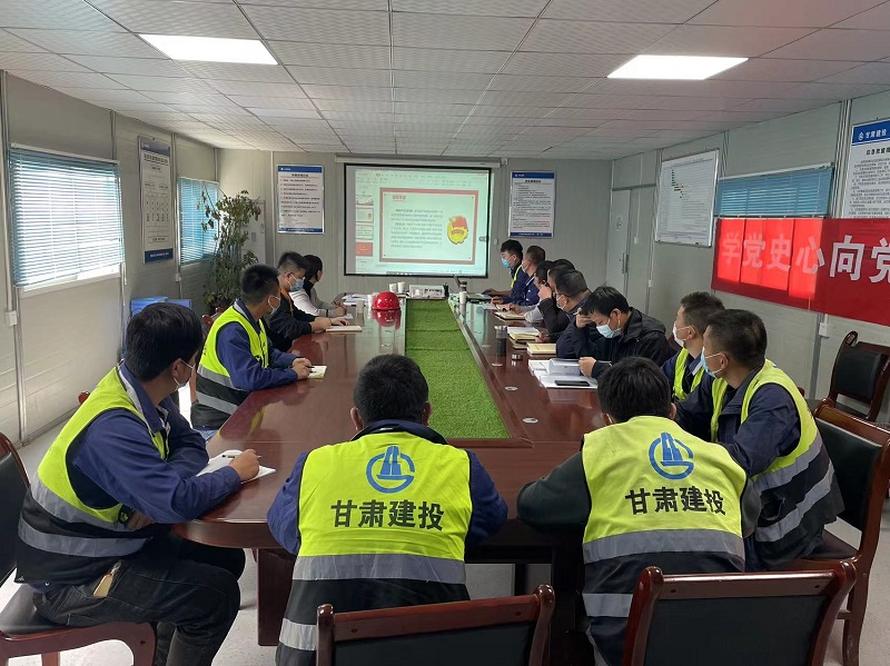 202204241650798358520297.jpg 講團課.jpg